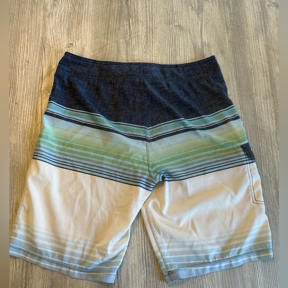 Hang Ten Blue Green Striped Drawstring Board Shorts Pocket Size 32 & Measures 32 - Picture 2 of 11